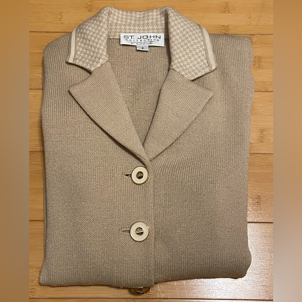 Elegant St. John Collection Neutral Beige Knit Jacket Quiet Luxury Size 2 - Picture 11 of 14